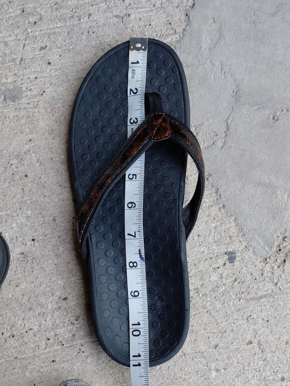 Vionic Sandals - Picture 4 of 5
